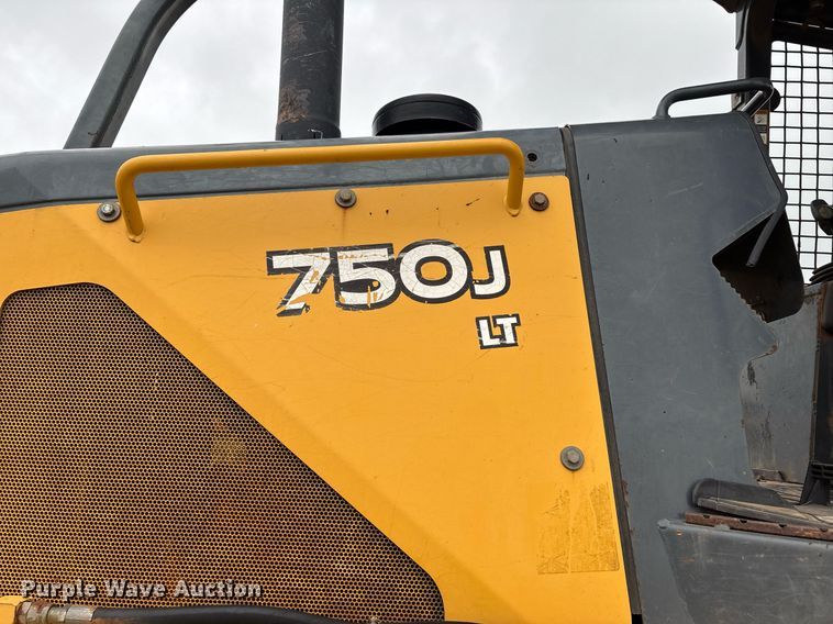 image for item DW7139 2008 John Deere 750J LT vibratory cable plow