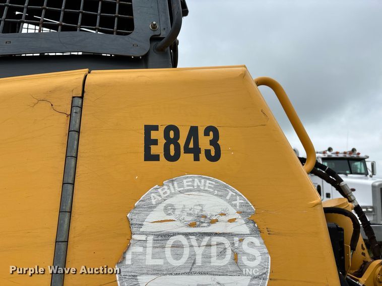 image for item DW7139 2008 John Deere 750J LT vibratory cable plow