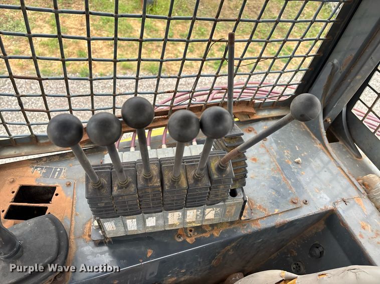 image for item DW7139 2008 John Deere 750J LT vibratory cable plow