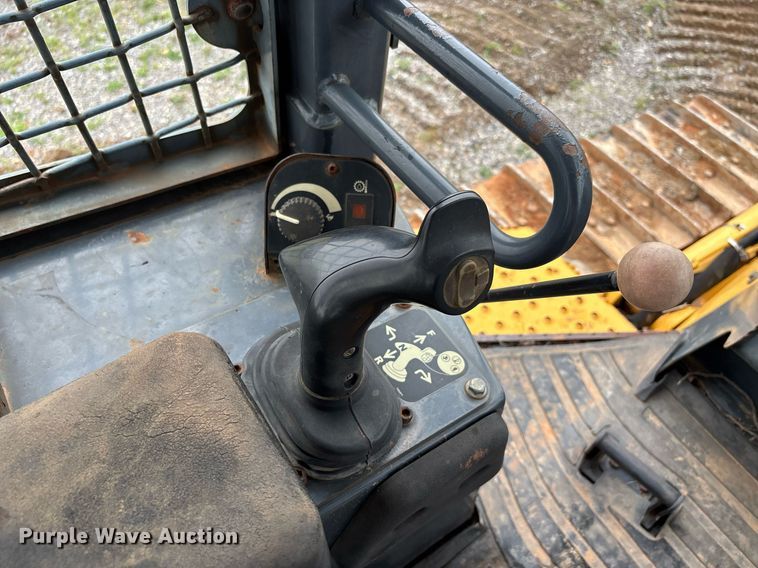 image for item DW7139 2008 John Deere 750J LT vibratory cable plow