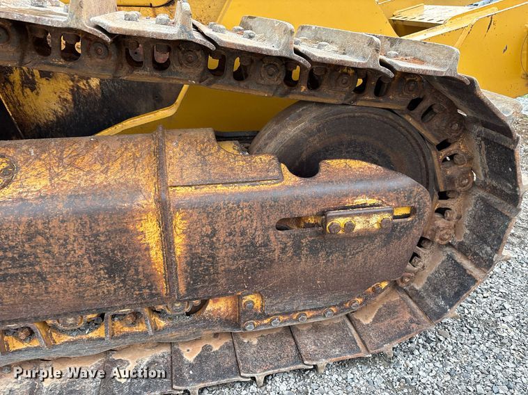 image for item DW7139 2008 John Deere 750J LT vibratory cable plow