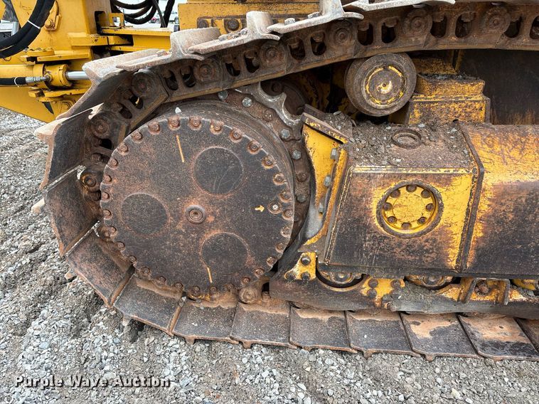 image for item DW7139 2008 John Deere 750J LT vibratory cable plow