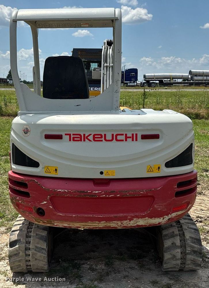 image for item DW7141 2018 Takeuchi TB240 mini excavator