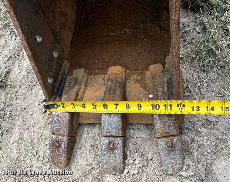 image for item DW7141 2018 Takeuchi TB240 mini excavator