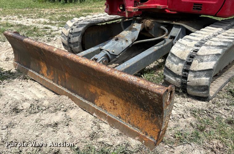 image for item DW7141 2018 Takeuchi TB240 mini excavator