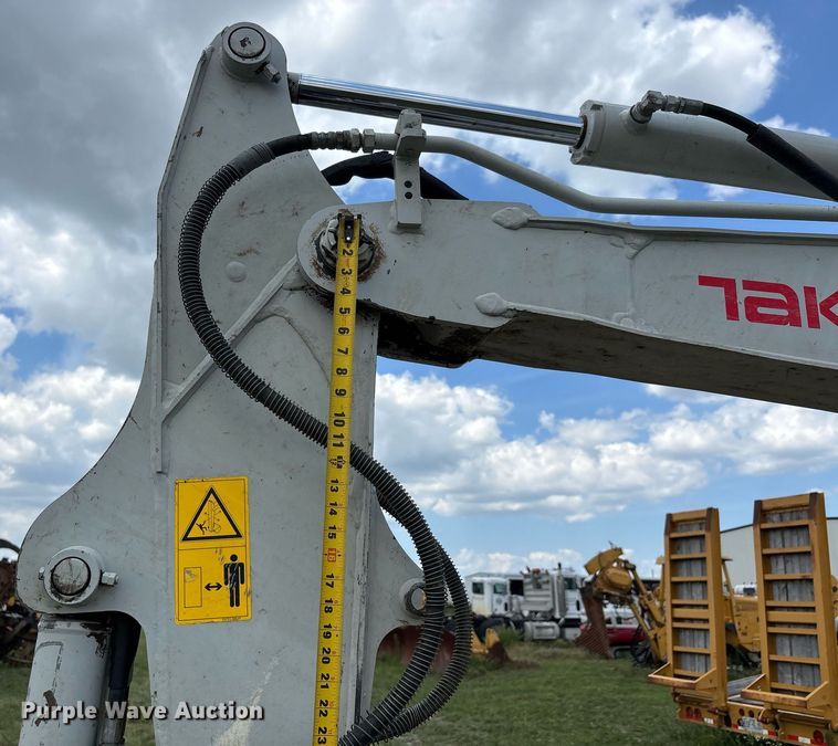 image for item DW7141 2018 Takeuchi TB240 mini excavator