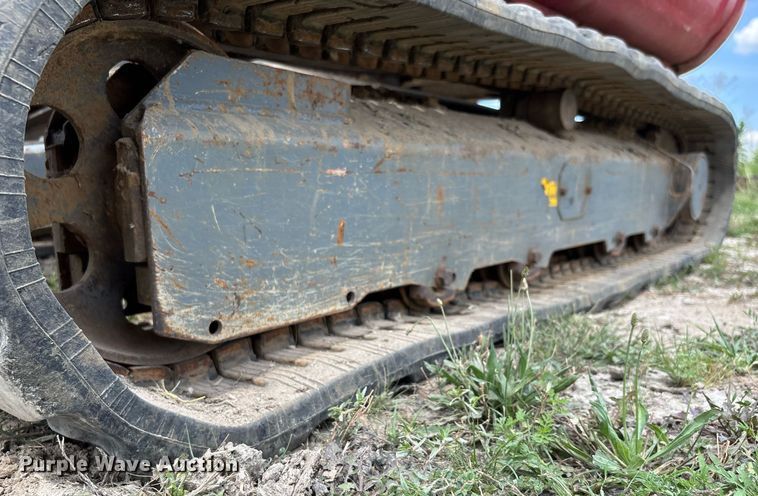 image for item DW7141 2018 Takeuchi TB240 mini excavator