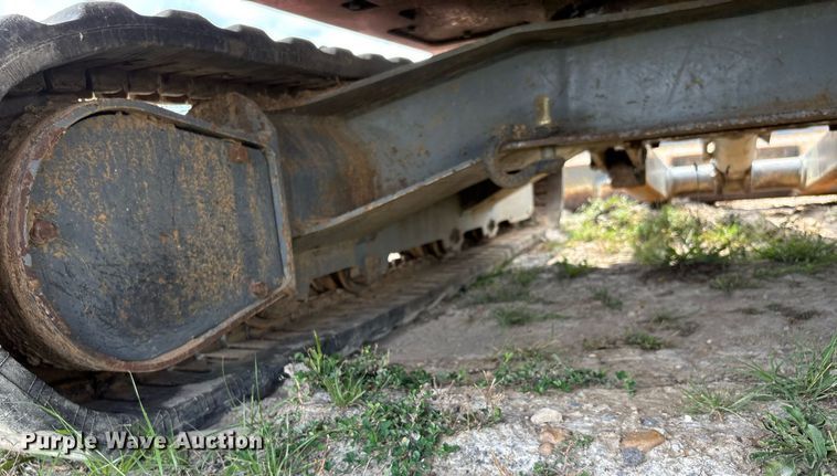 image for item DW7141 2018 Takeuchi TB240 mini excavator