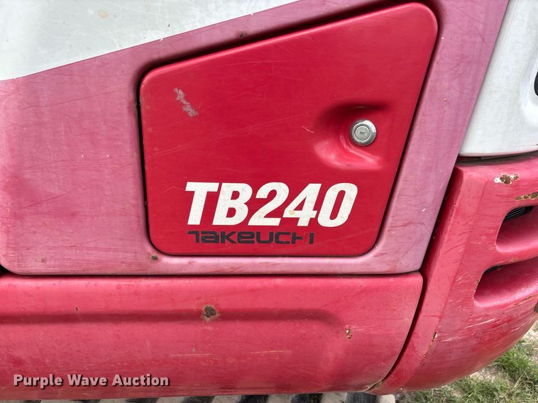image for item DW7142 2018 Takeuchi TB240 mini excavator