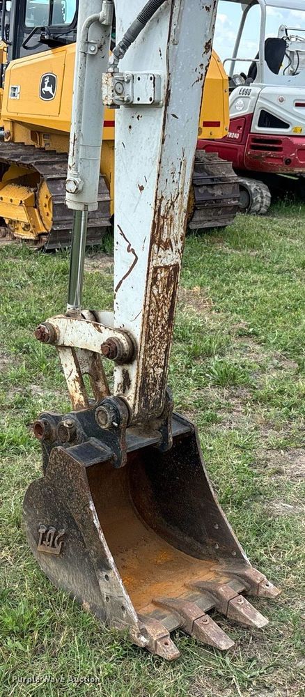 image for item DW7142 2018 Takeuchi TB240 mini excavator