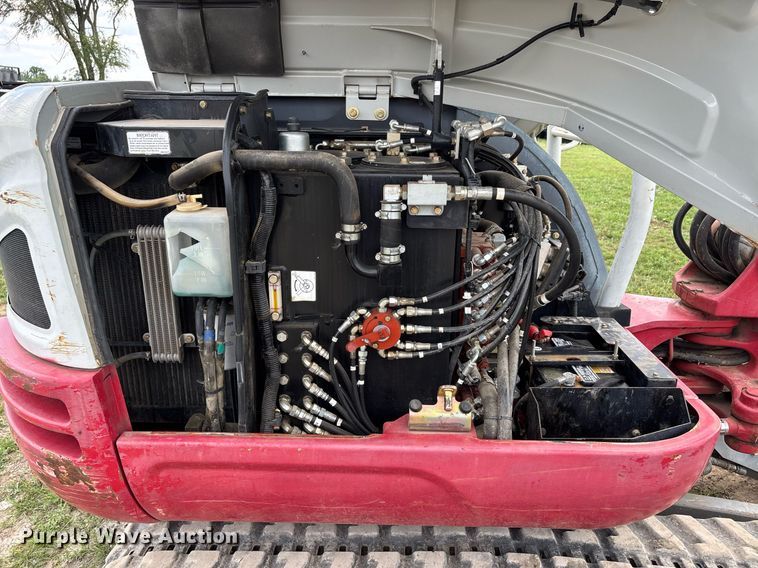 image for item DW7142 2018 Takeuchi TB240 mini excavator