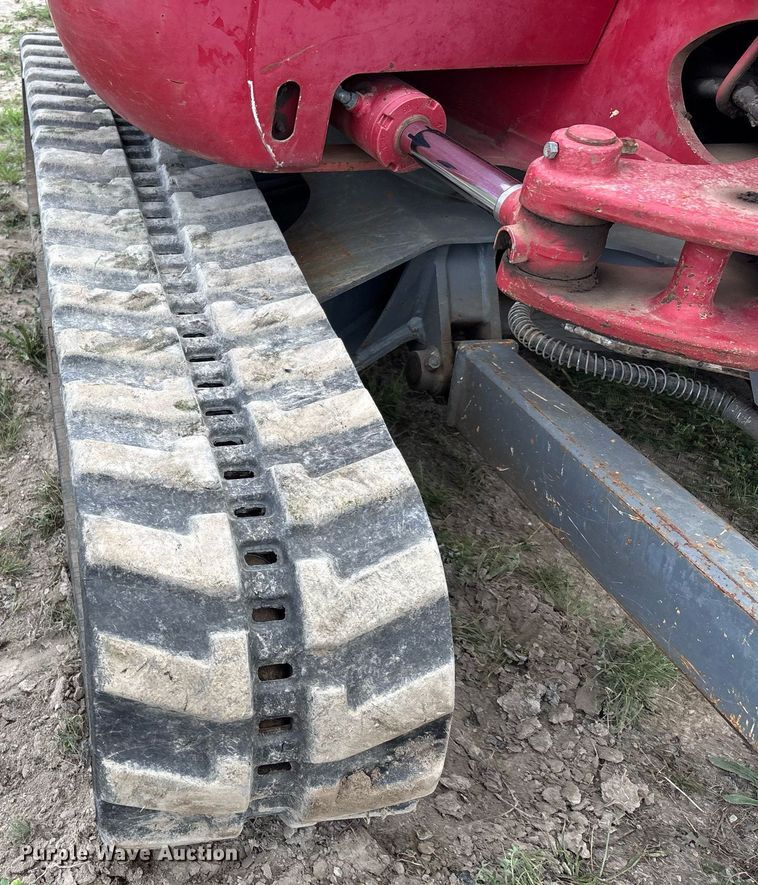 image for item DW7142 2018 Takeuchi TB240 mini excavator