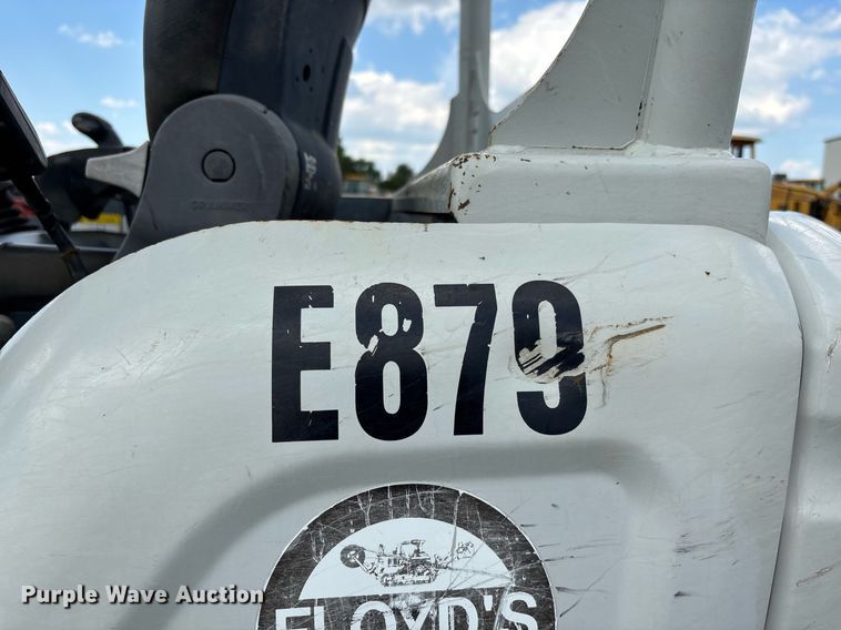 image for item DW7143 2018 Takeuchi TB240 mini excavator