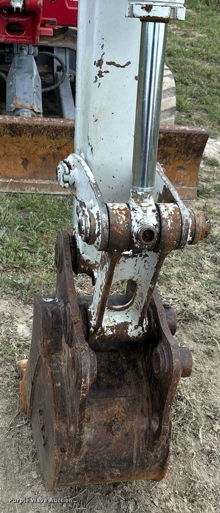 image for item DW7143 2018 Takeuchi TB240 mini excavator