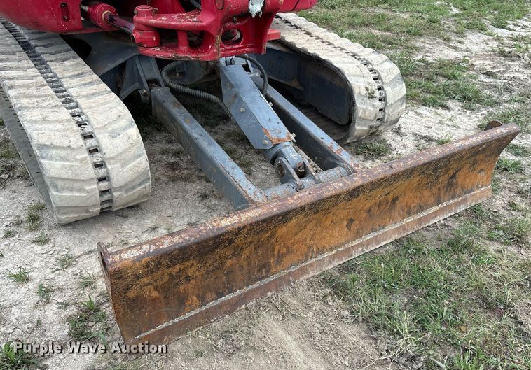 image for item DW7143 2018 Takeuchi TB240 mini excavator