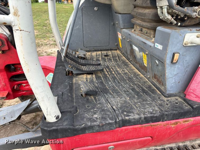 image for item DW7143 2018 Takeuchi TB240 mini excavator