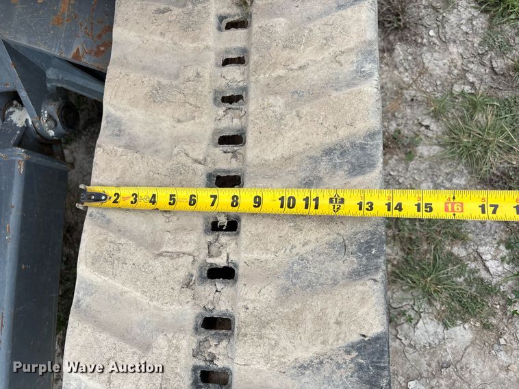 image for item DW7143 2018 Takeuchi TB240 mini excavator