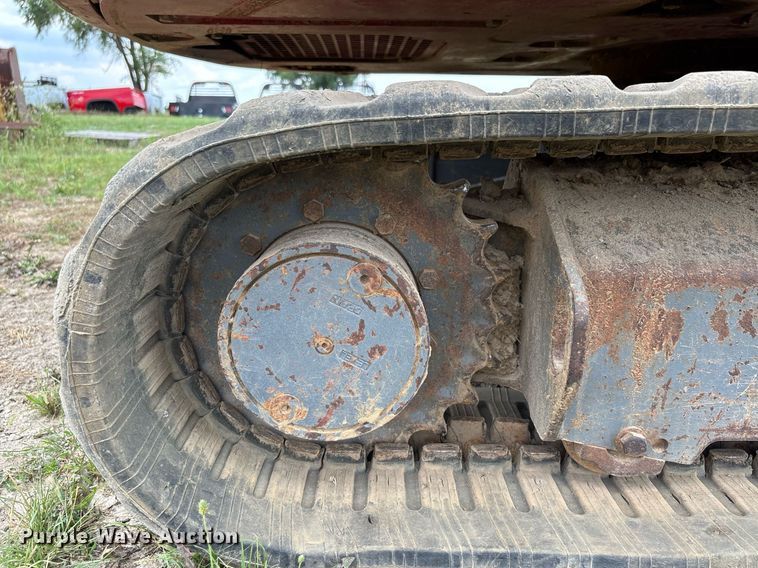 image for item DW7143 2018 Takeuchi TB240 mini excavator