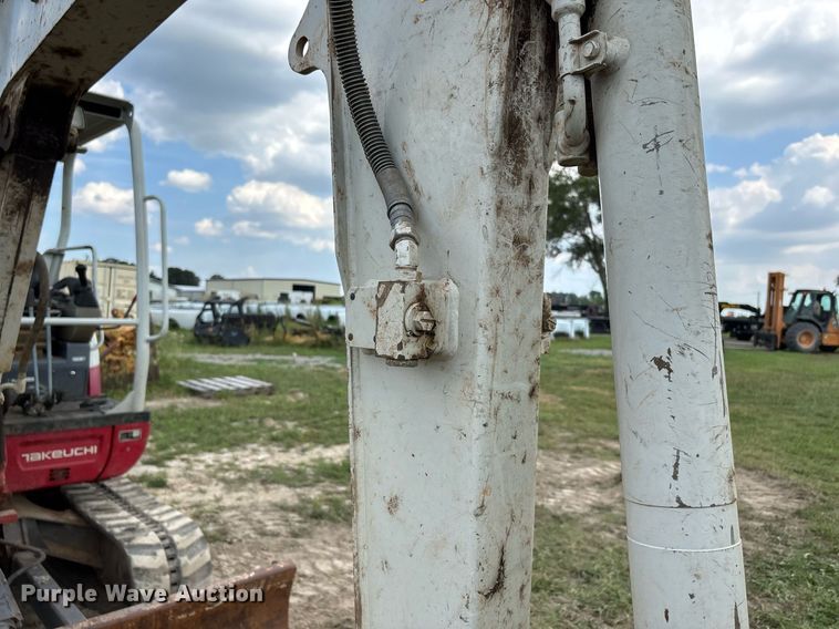 image for item DW7144 2019 Takeuchi TB240 mini excavator