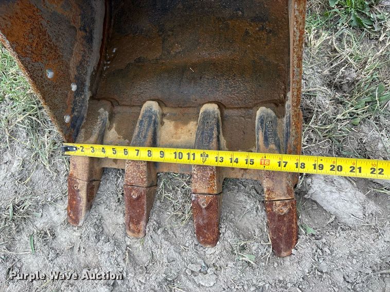 image for item DW7144 2019 Takeuchi TB240 mini excavator