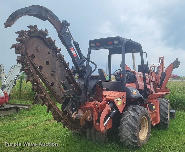 image for item DW7145 2015 Ditch Witch RT100 trencher