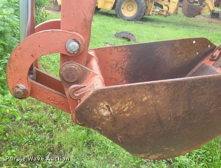 image for item DW7145 2015 Ditch Witch RT100 trencher