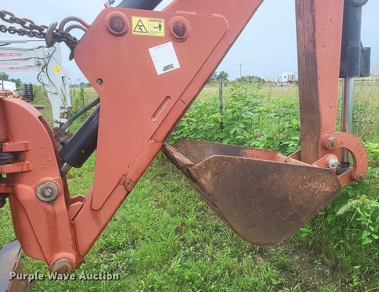 image for item DW7145 2015 Ditch Witch RT100 trencher