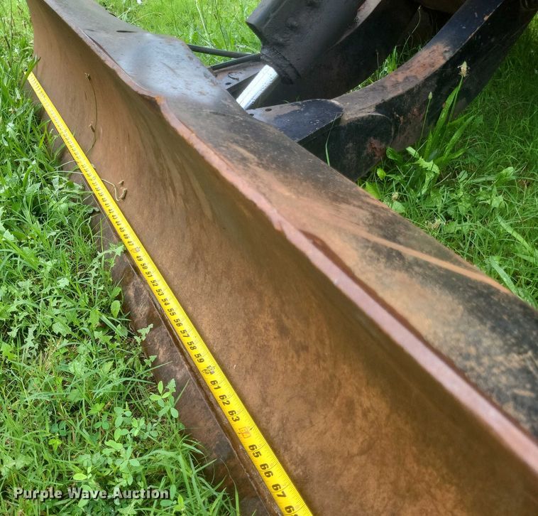 image for item DW7145 2015 Ditch Witch RT100 trencher