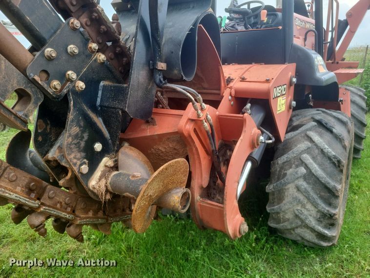image for item DW7145 2015 Ditch Witch RT100 trencher