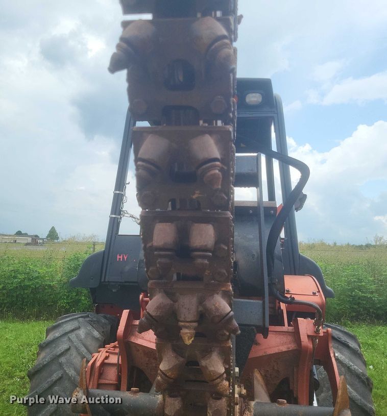 image for item DW7145 2015 Ditch Witch RT100 trencher