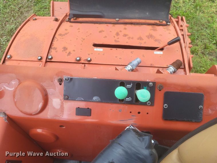 image for item DW7145 2015 Ditch Witch RT100 trencher