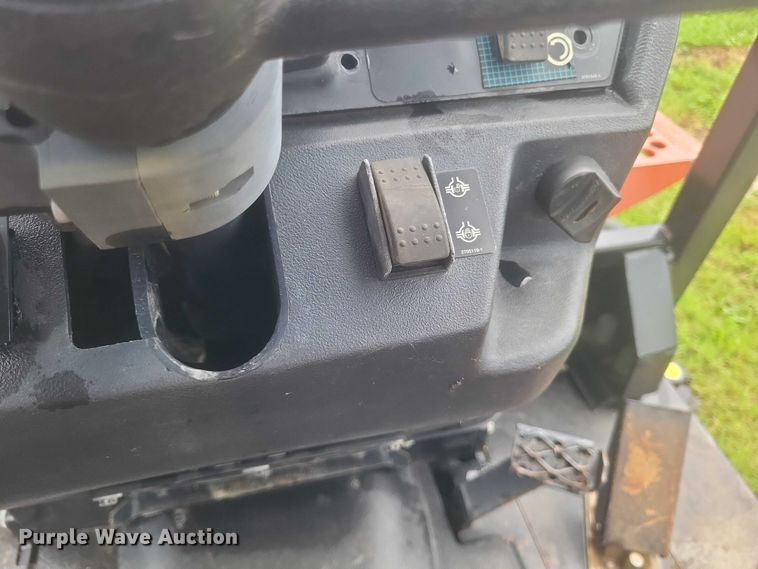 image for item DW7145 2015 Ditch Witch RT100 trencher