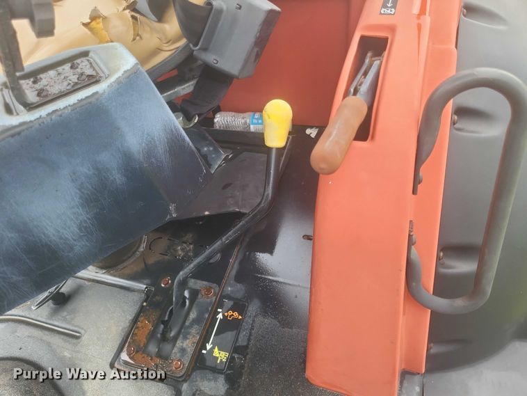 image for item DW7145 2015 Ditch Witch RT100 trencher