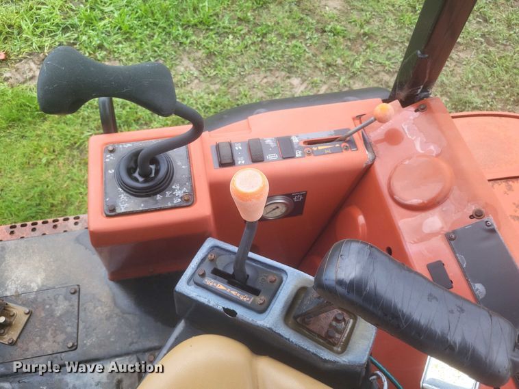 image for item DW7145 2015 Ditch Witch RT100 trencher