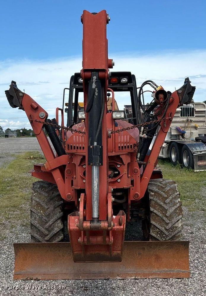 image for item DW7146 2015 Ditch Witch RT100 trencher