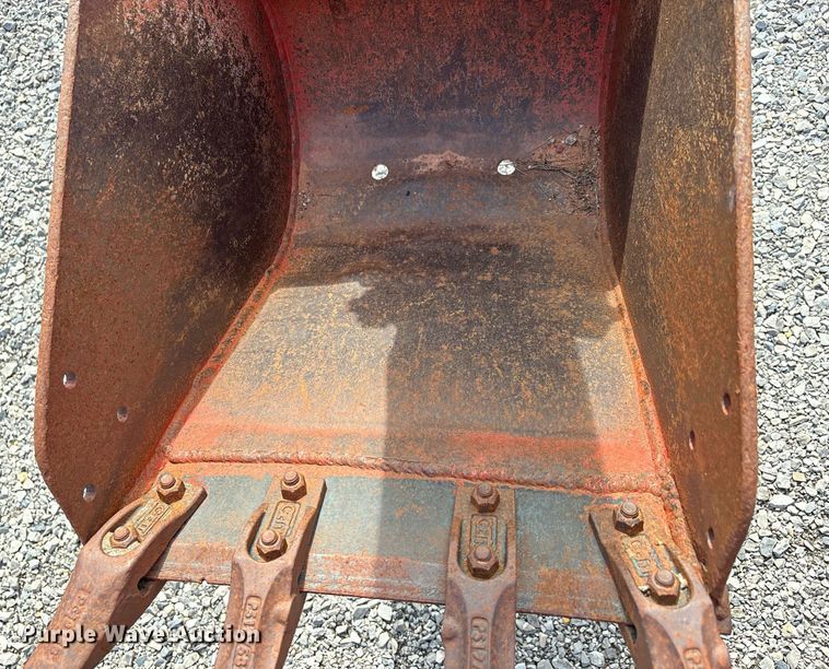 image for item DW7146 2015 Ditch Witch RT100 trencher