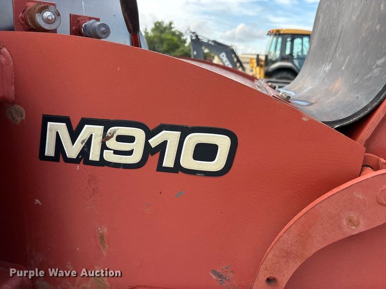 image for item DW7146 2015 Ditch Witch RT100 trencher