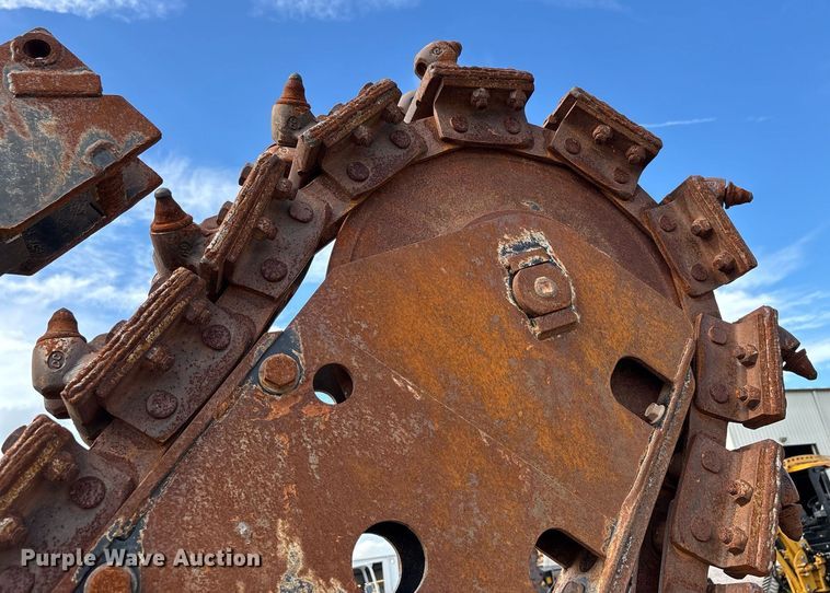 image for item DW7146 2015 Ditch Witch RT100 trencher