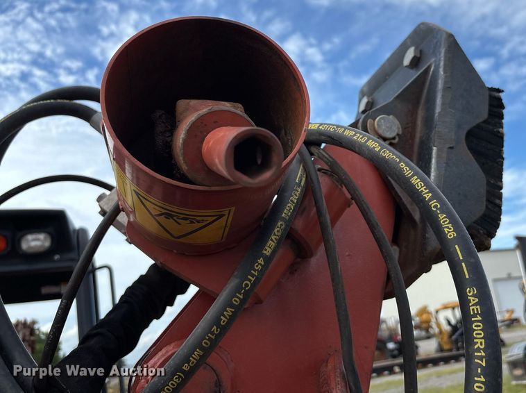 image for item DW7146 2015 Ditch Witch RT100 trencher