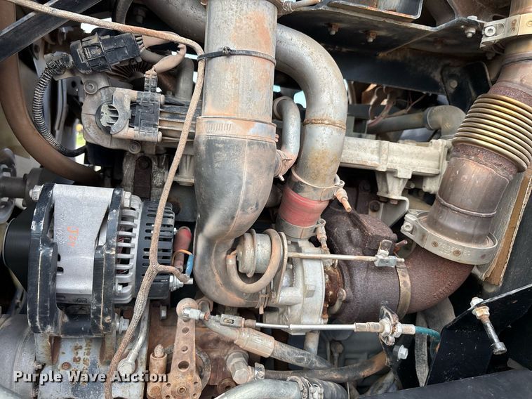 image for item DW7146 2015 Ditch Witch RT100 trencher