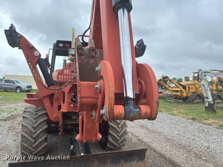 image for item DW7147 2015 Ditch Witch RT100 trencher