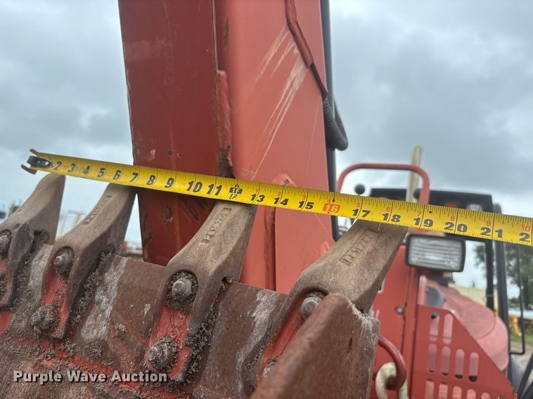 image for item DW7147 2015 Ditch Witch RT100 trencher