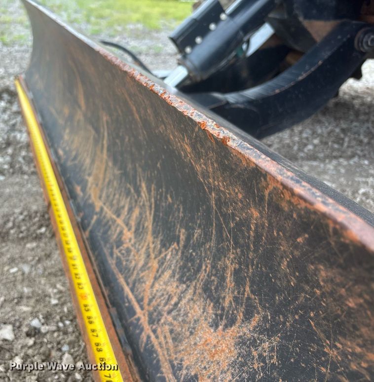 image for item DW7147 2015 Ditch Witch RT100 trencher