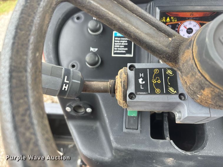 image for item DW7147 2015 Ditch Witch RT100 trencher