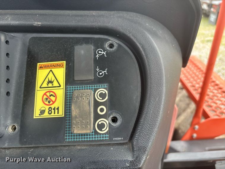 image for item DW7147 2015 Ditch Witch RT100 trencher