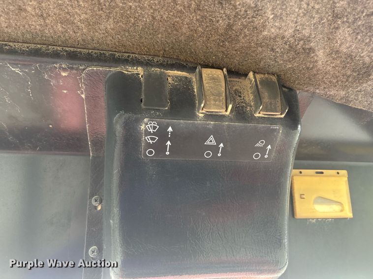 image for item DW7147 2015 Ditch Witch RT100 trencher