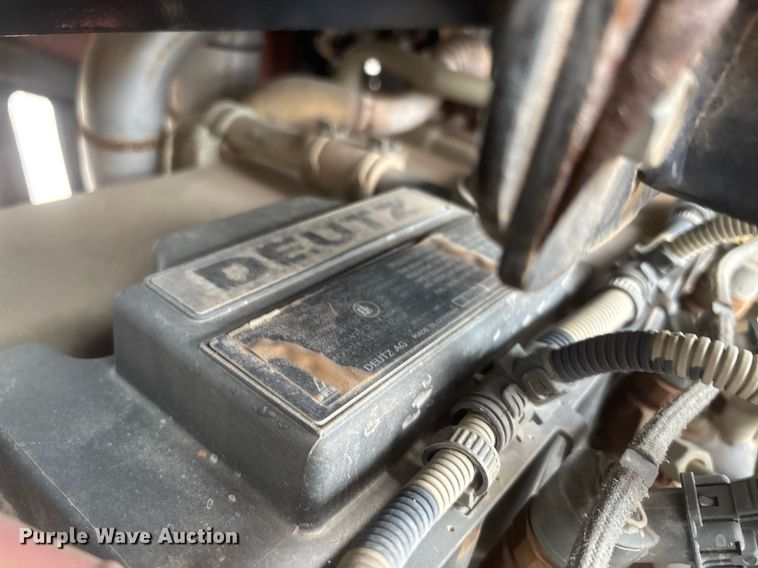 image for item DW7147 2015 Ditch Witch RT100 trencher