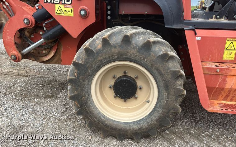 image for item DW7147 2015 Ditch Witch RT100 trencher