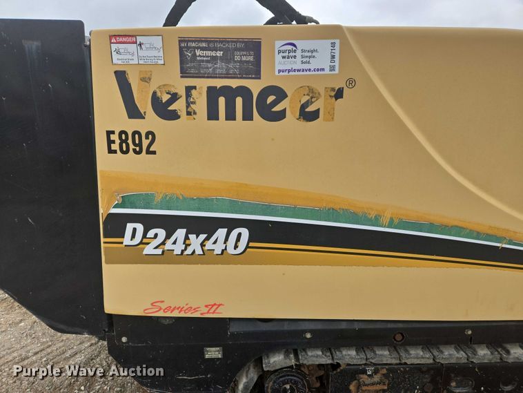 image for item DW7148 2015 Vermeer D24X40 Series II Navigator directional boring unit