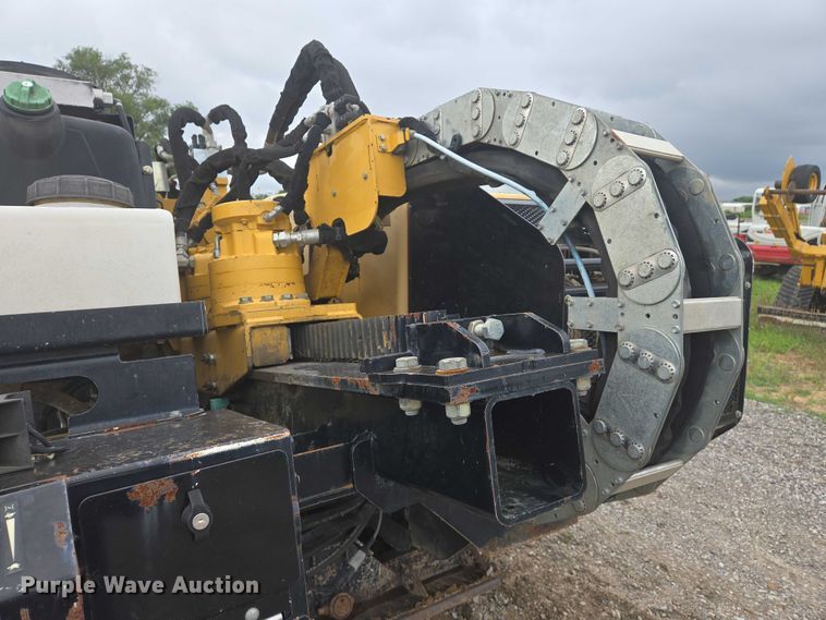 image for item DW7148 2015 Vermeer D24X40 Series II Navigator directional boring unit